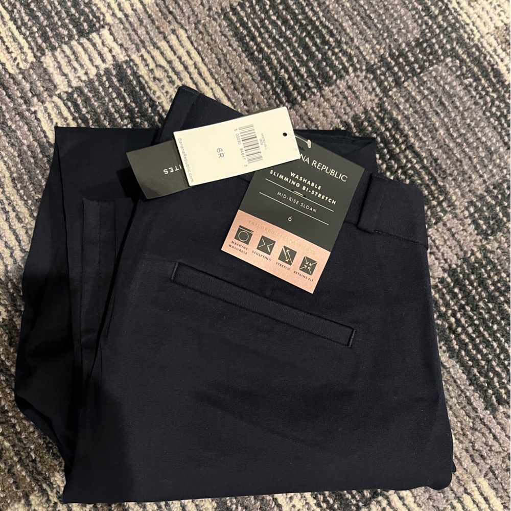 NWT Banana Republic Mid Rise Sloan Navy Pant